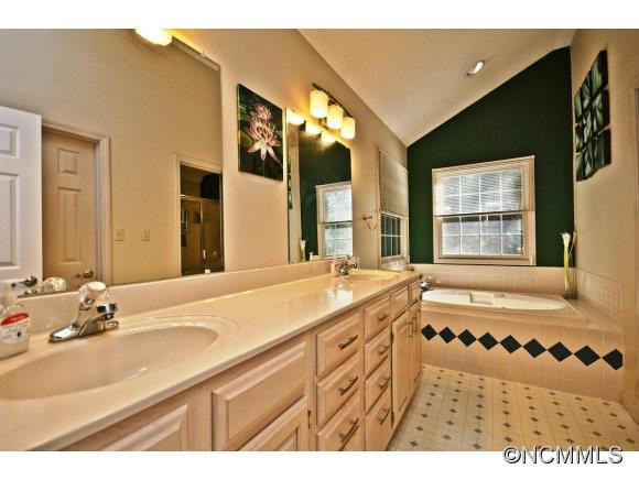 114 Coachmans Trail - Photo 8