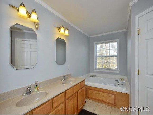 20 ELLEGE LANE - Photo 8