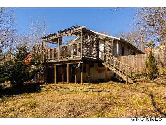 121 Hillside Street - Photo 16