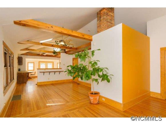 121 Hillside Street - Photo 3
