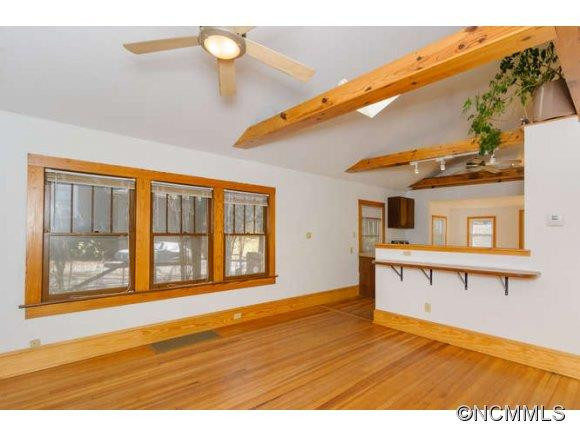 121 Hillside Street - Photo 5