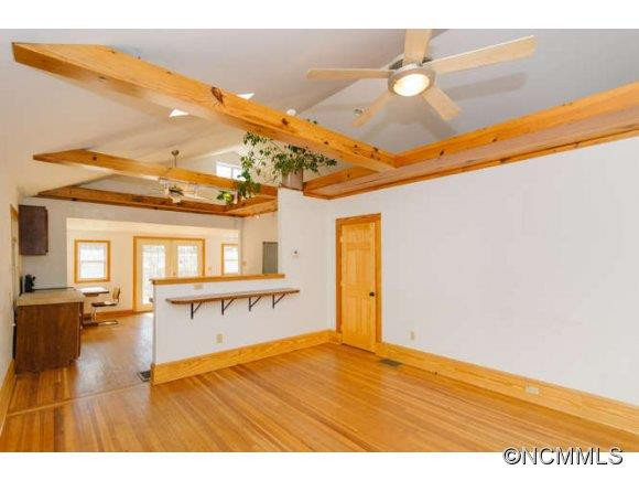 121 Hillside Street - Photo 6