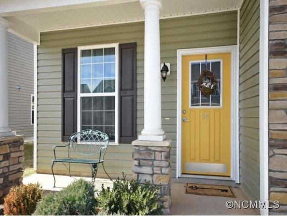 14 Daphne Drive - Photo 2
