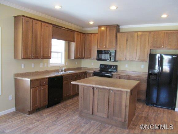 99 Taylor Street - Photo 2