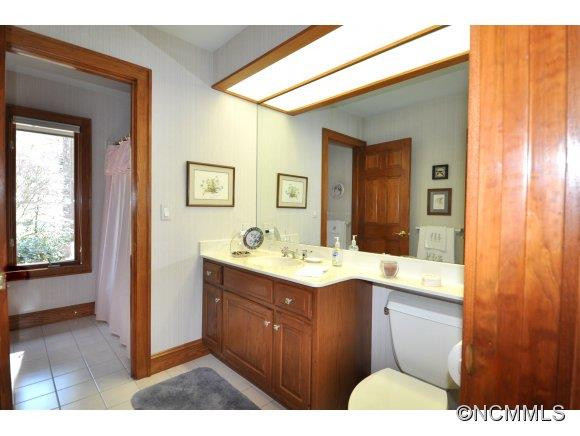 5 Brighton CT. - Photo 13
