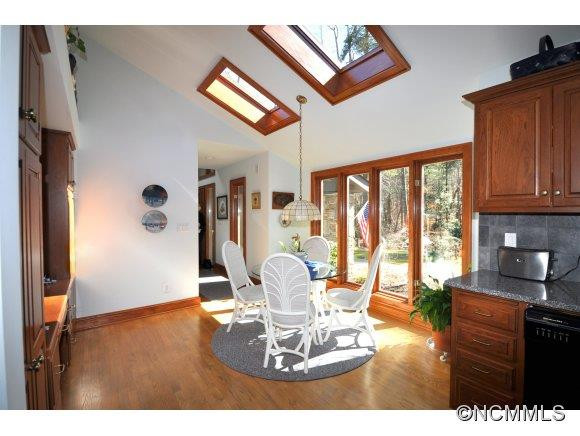 5 Brighton CT. - Photo 8