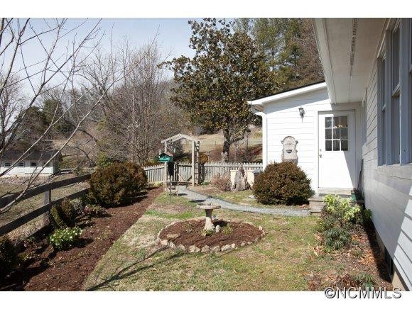429 Eade Road - Photo 21