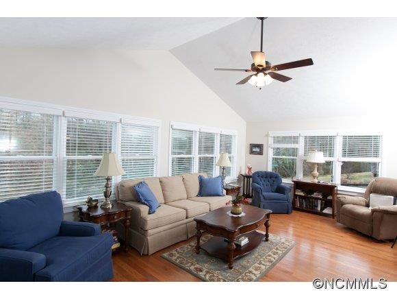 429 Eade Road - Photo 7