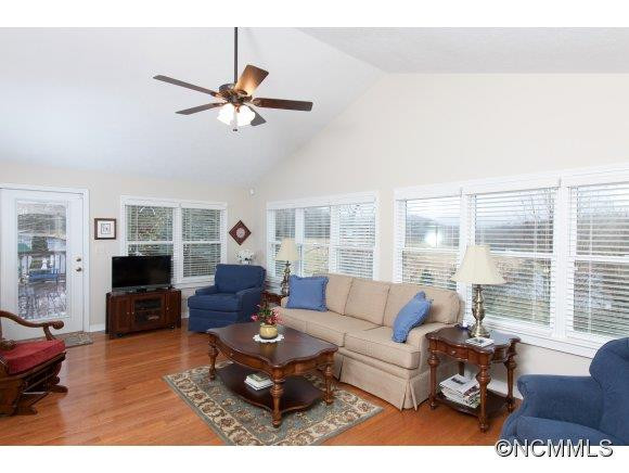 429 Eade Road - Photo 8