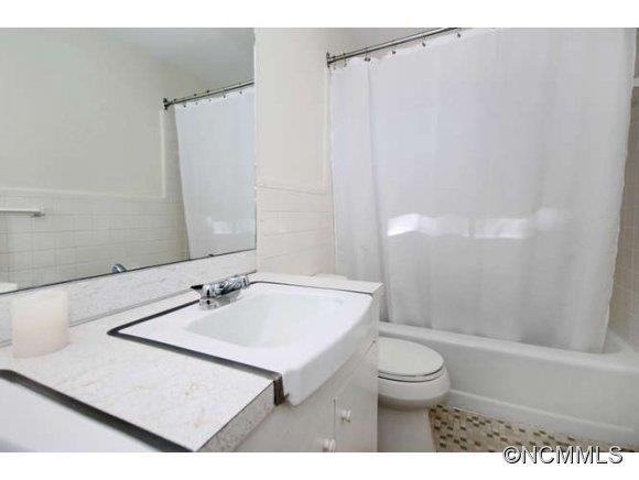 15 Greenleaf Circle - Photo 17