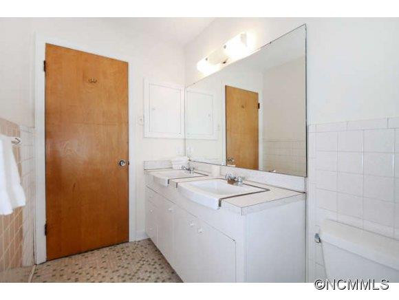 15 Greenleaf Circle - Photo 18