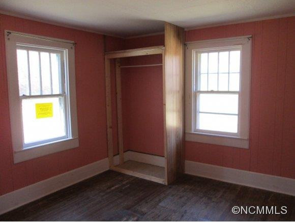 481 Forest St - Photo 12