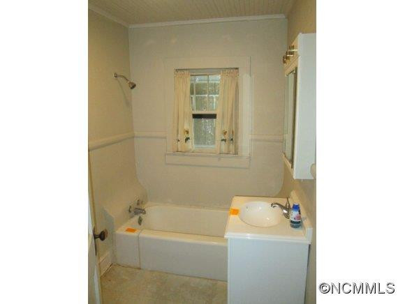 481 Forest St - Photo 13
