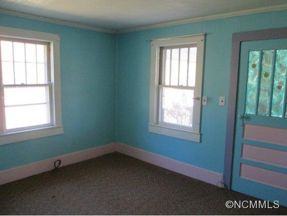 481 Forest St - Photo 14