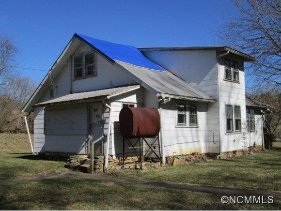 481 Forest St - Photo 4