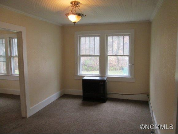 481 Forest St - Photo 8