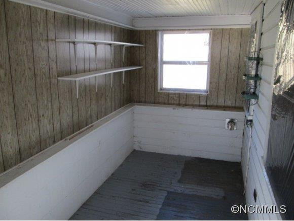 481 Forest St - Photo 10