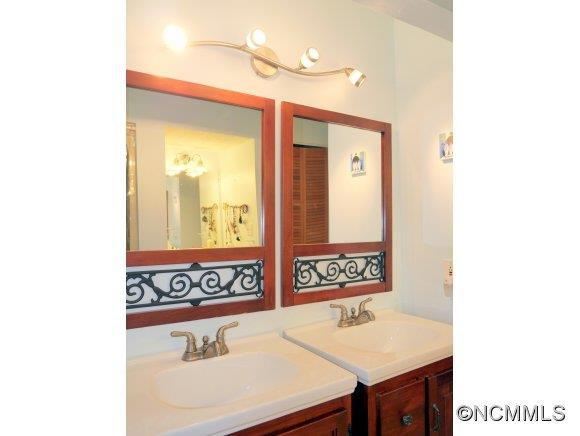 103 Merchant Street - Photo 10