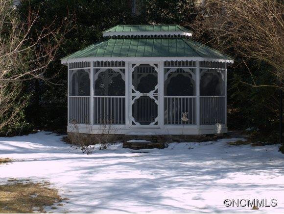 107 Evelyn Place - Photo 15