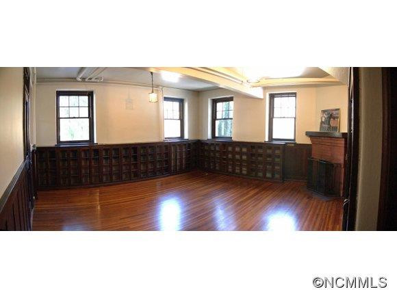 107 Evelyn Place - Photo 8