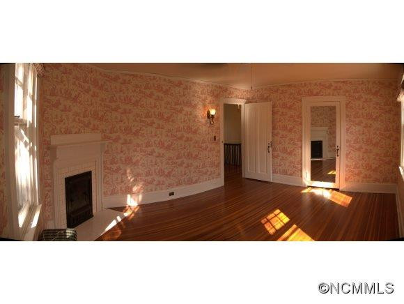 107 Evelyn Place - Photo 10