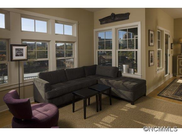190 Broadway St. Unit 503 - Photo 6
