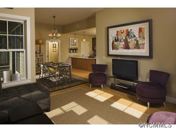 190 Broadway St. Unit 503 - Photo 8