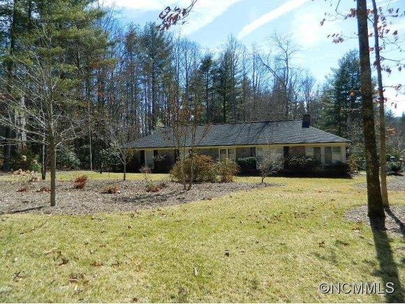 227 Raintree Drive - Photo 2