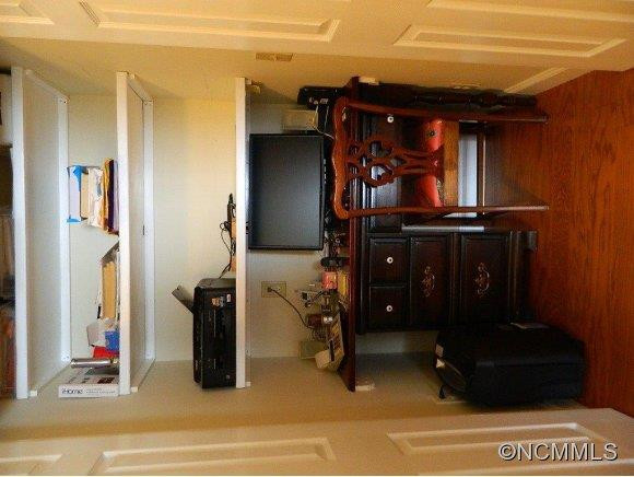 227 Raintree Drive - Photo 14