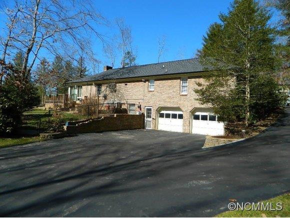 227 Raintree Drive - Photo 15