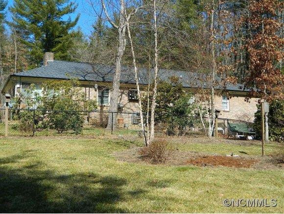 227 Raintree Drive - Photo 16