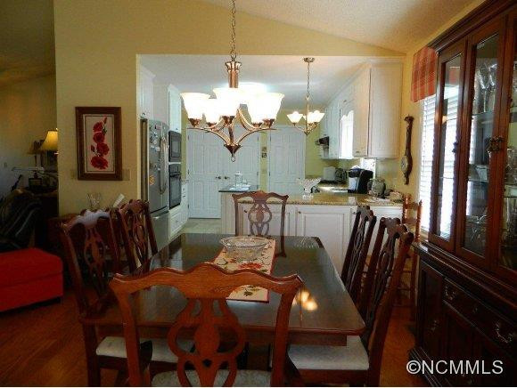 227 Raintree Drive - Photo 4