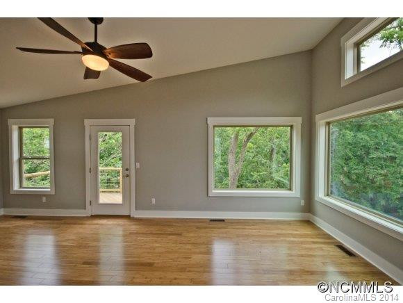 138 Bradley - Photo 10