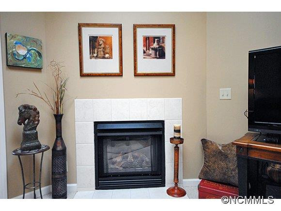 2104 Deermouse Way - Photo 8