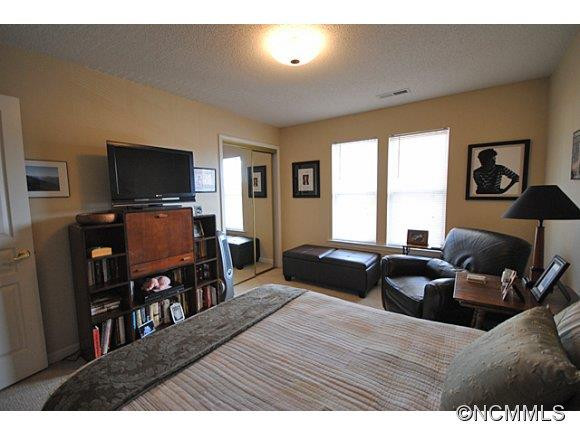2104 Deermouse Way - Photo 10