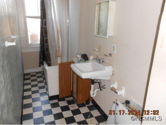 23 Courtland Avenue - Photo 5