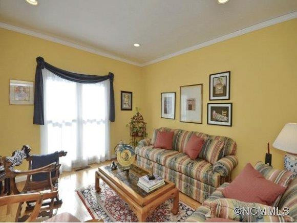 507 KINGS RIDGE - Photo 4