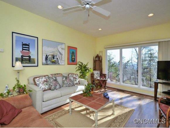 507 KINGS RIDGE - Photo 9
