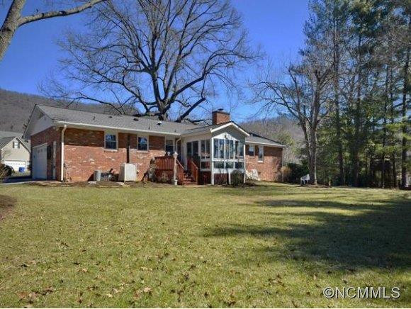 5 BRADDOCK WAY - Photo 2