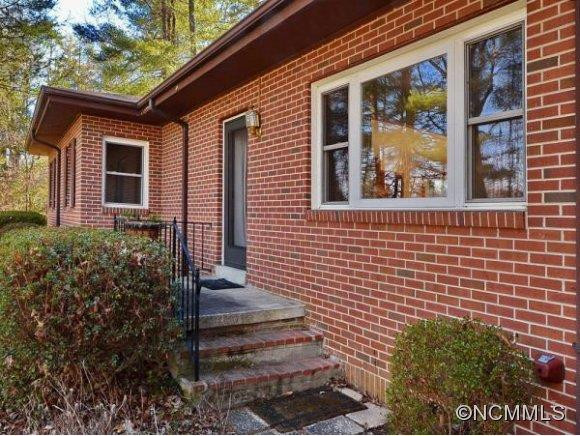300 RUTLEDGE DRIVE - Photo 2