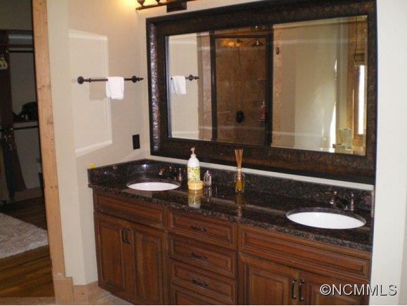 185 Lakehouse Trail - Photo 8
