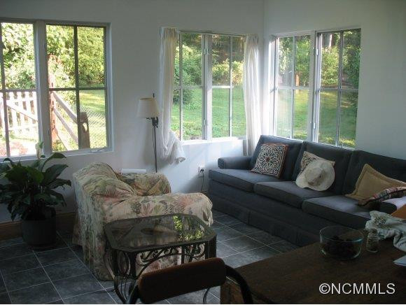 183 Avondale Road - Photo 9
