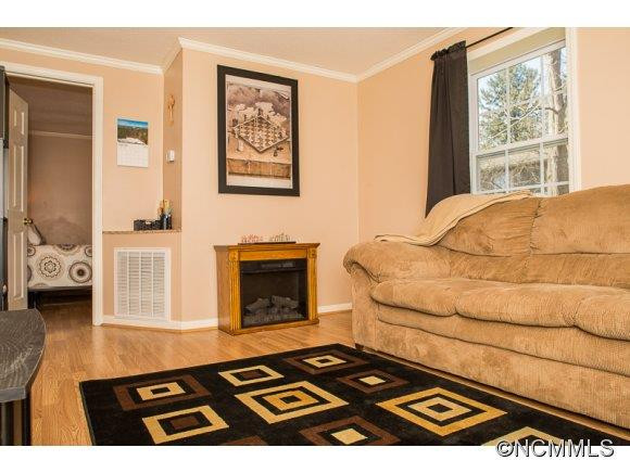 557 Fairview Road - Photo 3