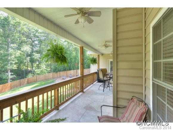 1498 Brentwood Place - Photo 12