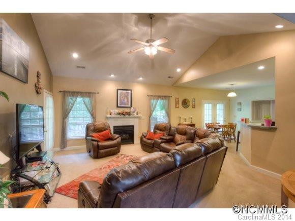 1498 Brentwood Place - Photo 4