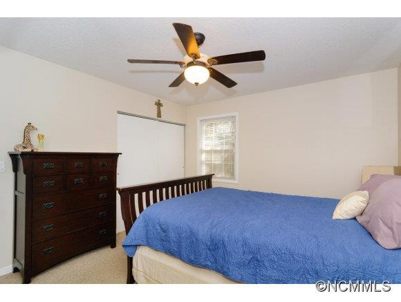 24 Evelake Drive - Photo 13