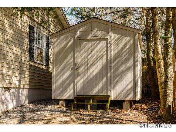 24 Evelake Drive - Photo 19