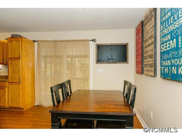 24 Evelake Drive - Photo 7