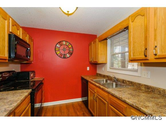 24 Evelake Drive - Photo 9