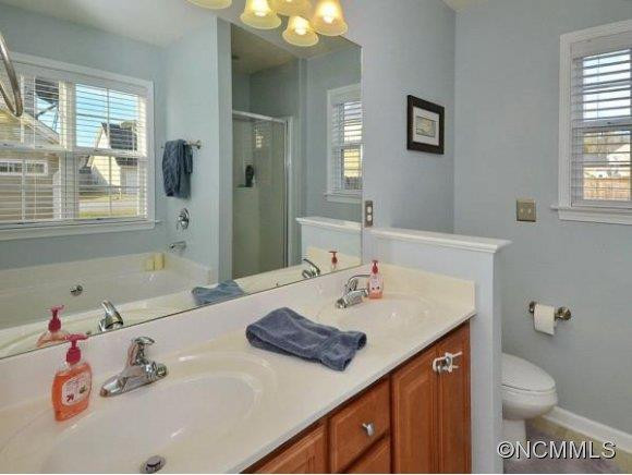 131 CHOWAN DR - Photo 9